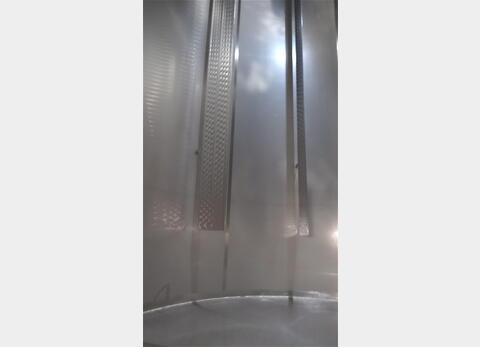 Cuve INOX 316 sur socle avec drapeau - Volume : 255 hecto (25500 litres)