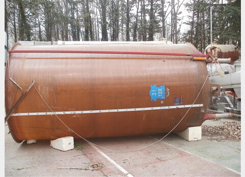 Cuve chapeau flottant en polyester - Volume : 120 hecto (12000 litres)