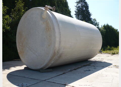 cuve de stockage POLYESTER - cylindrique verticale fond avec pente 2%