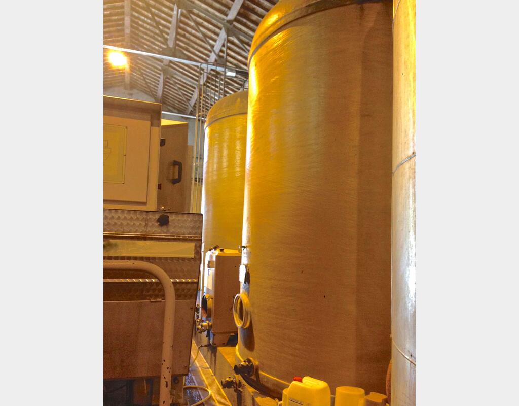 Cuve fibre fond plat sur radier - capacite : 300 hls (30 000 l)