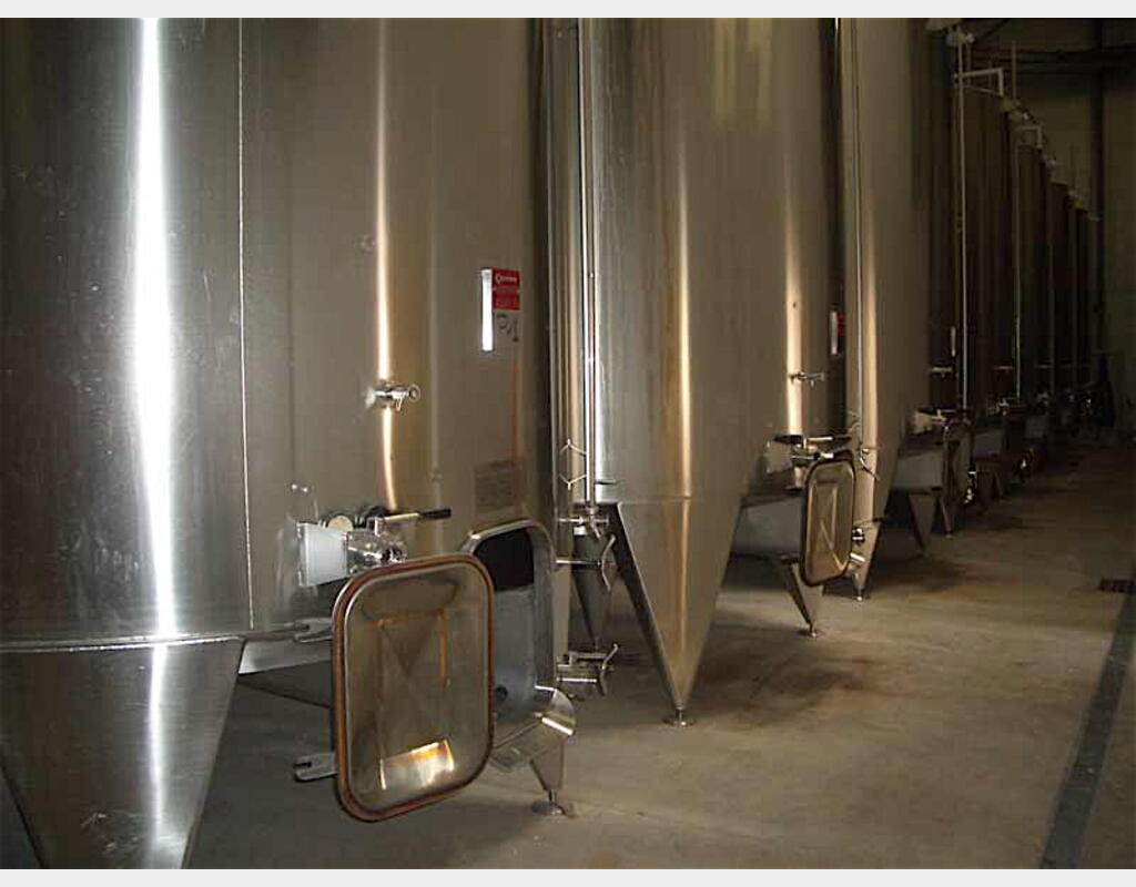 Cuves de vinification en INOX 304/316L - Marque Chalvignac, année 2004