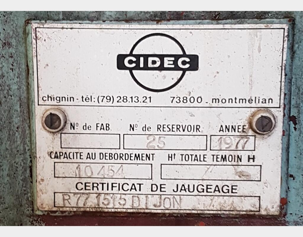 Cuve acier émaillé fermée - capacité 104 hls