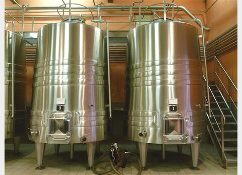 Cuve vinification INOX 304 tronconique - Volume : 87,3 hecto (8730 litres)