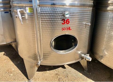 Stainless steel tank on legs - Storage