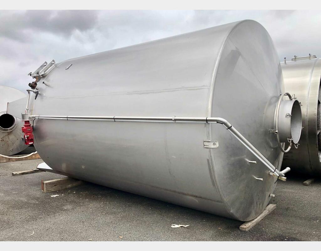 Stainless steel tank 304 - Conical bottom on legs