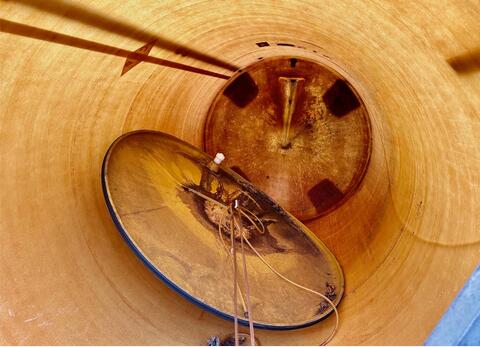 Fibre tank with movable ceiling - Free-standing tank