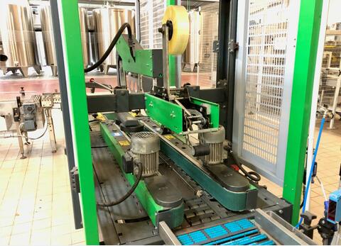 Forming and packing machine - Closing machine