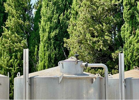 316 stainless steel tank - Conical bottom on feet