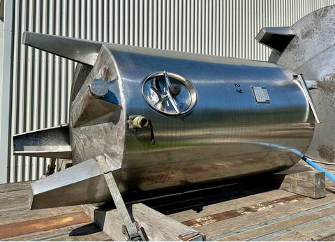 Stainless steel tank on legs - Storage