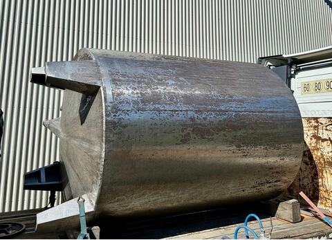 Stainless steel tank on legs - Storage