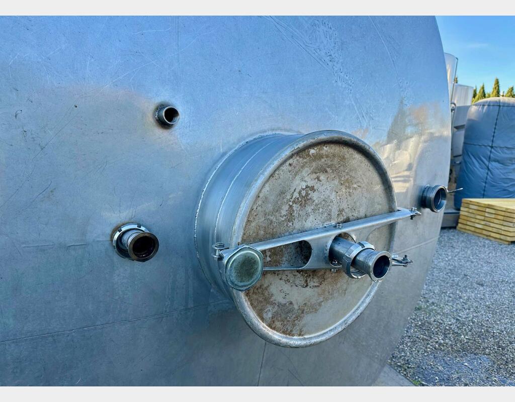 Cylindrical 304 stainless steel tank - Conical bottom on feet