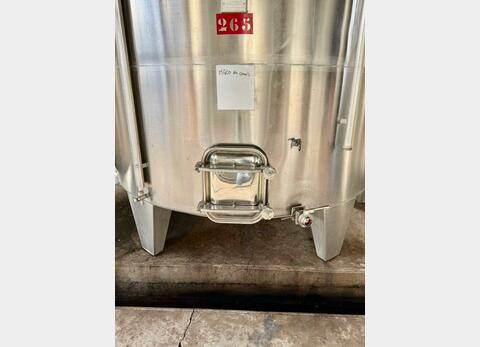 304 stainless steel tank - Closed - On feet