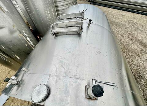 Closed stainless steel tank - Temperature-controlled - Storage