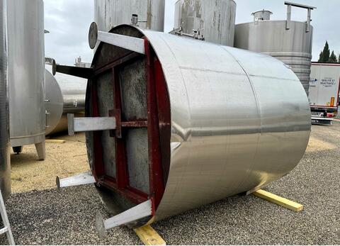 Closed stainless steel tank - Temperature-controlled - Storage