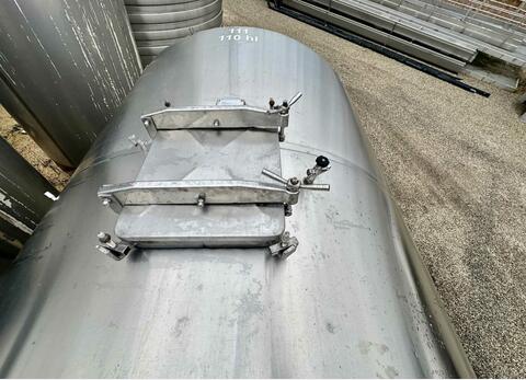 Closed stainless steel tank - Temperature-controlled - Storage