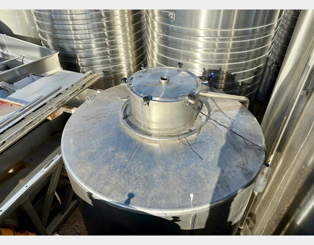 Stainless steel tank - Storage