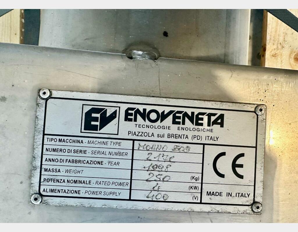 Eccentric rotor pump