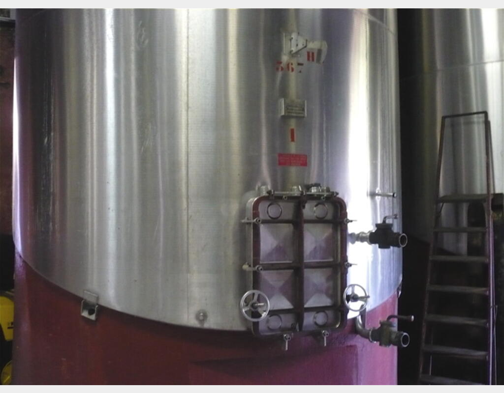 Cuve de stockage/vinification en INOX - Volume : 324,5 hectos (32450 litres)