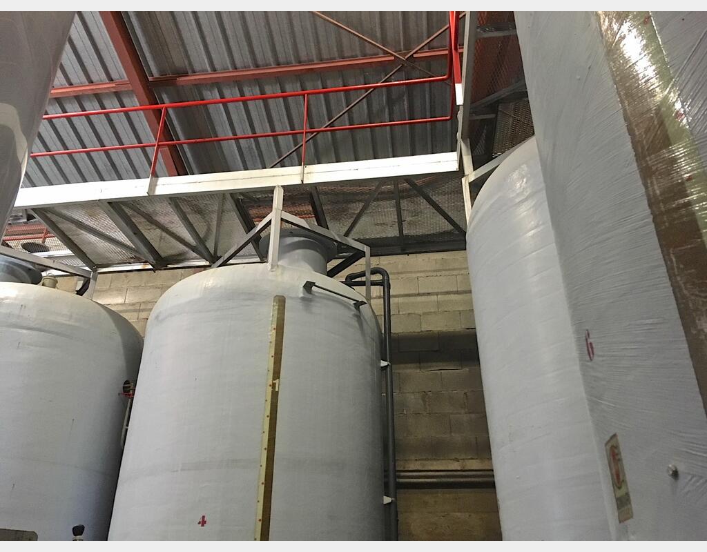 Cuve de stockage fibre - Volume : 150 hectos (15000 litres)