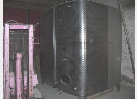 Cuve de stockage en INOX 304 - Volume : 16100 litres.